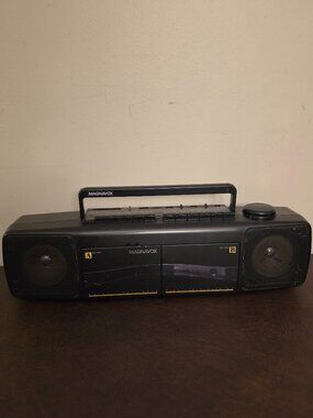 Magnavox D8097 Dual Cassette Boombox